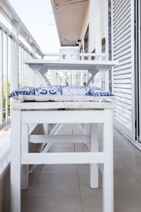 Blue Theros Apartments Paralia Dionysiou Exteriör bild
